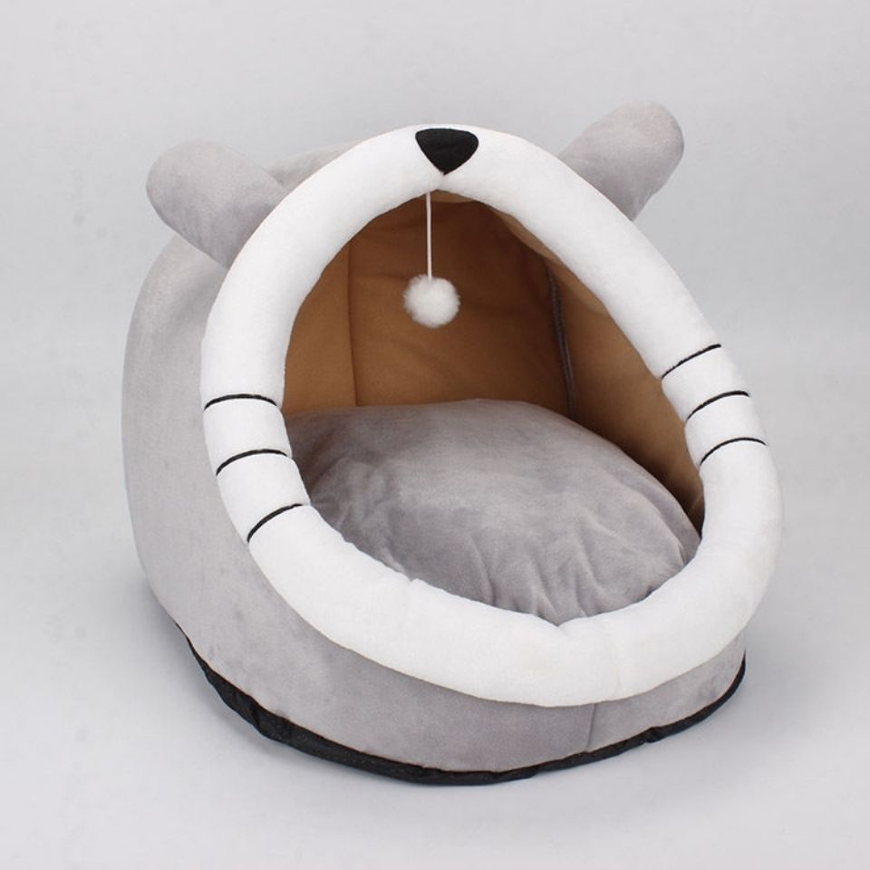 Cat Semi-enclosed House Villa